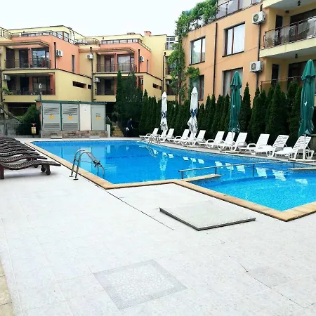Apartment Modern With Pool & Balcony By Flat Mаnаger *